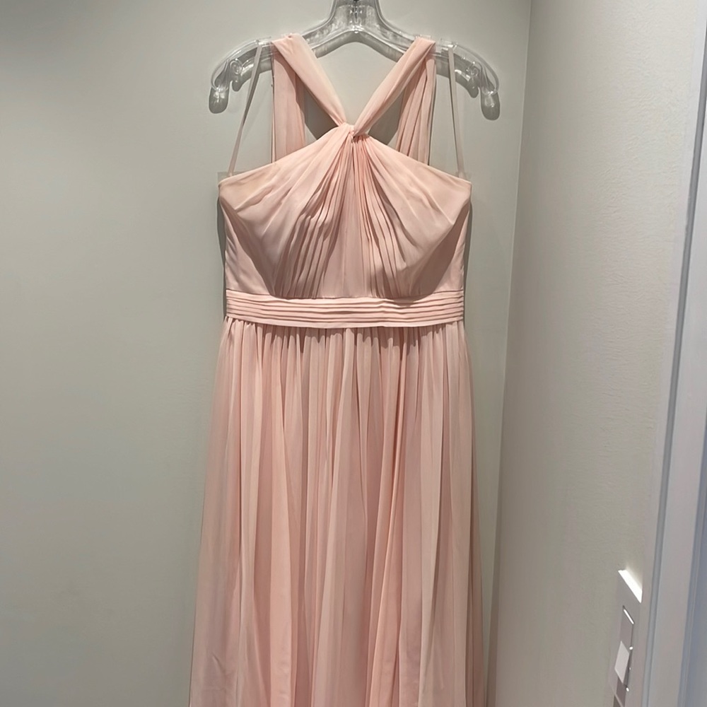 Blush pink floor length dress. Great for prom or bridesmaid.